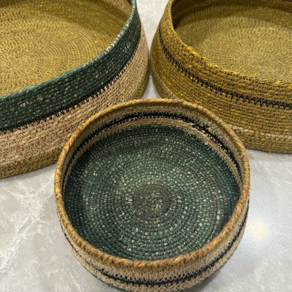 Set of 3 Nested Raffia Baskets w/ Lid NWOT - Picture 2 of 9